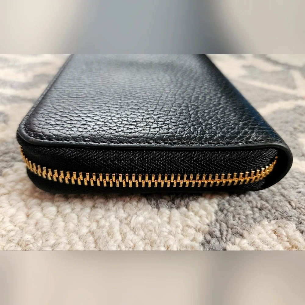 EUC Gucci Black Grained Leather Zip-Around Long Wallet - Picture 10 of 10